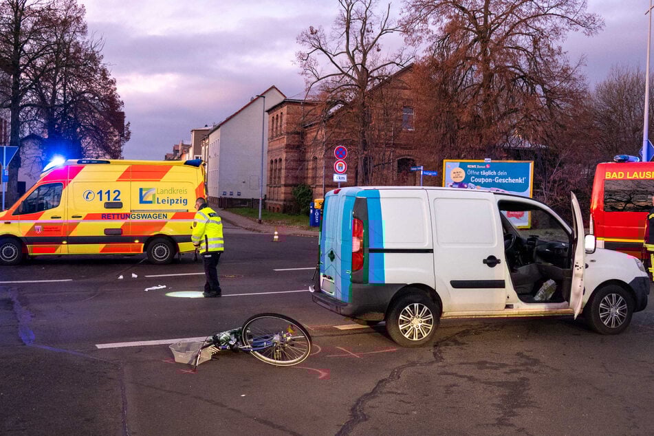 Auf einer Kreuzung in Bad Lausick ereignete sich ein schwerer Unfall.