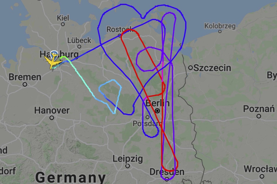Die Route eines Airbus A380 zeigt ein Herz über den Nordosten Deutschlands.