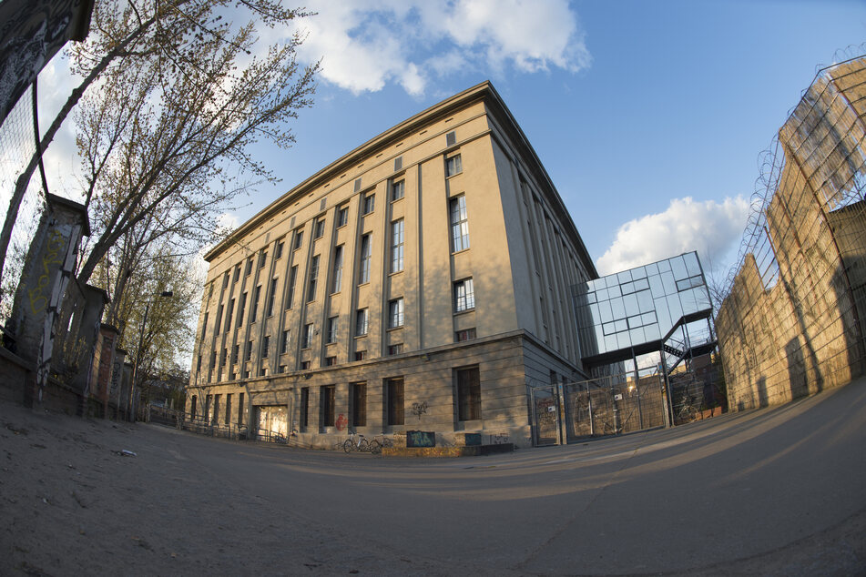 Das Berghain und viele weitere Berliner Clubs wollen mithilfe von Livestreams ums Überleben kämpfen.