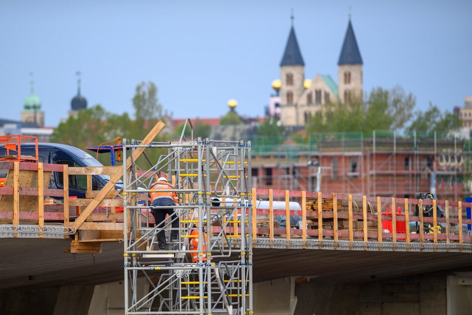 Ob Neuigkeiten von der Baustelle "Ersatzneubau Strombrückenzug" oder aus der Stadt selbst: Hier gibt' News rund um die Wirtschaft in Magdeburg.