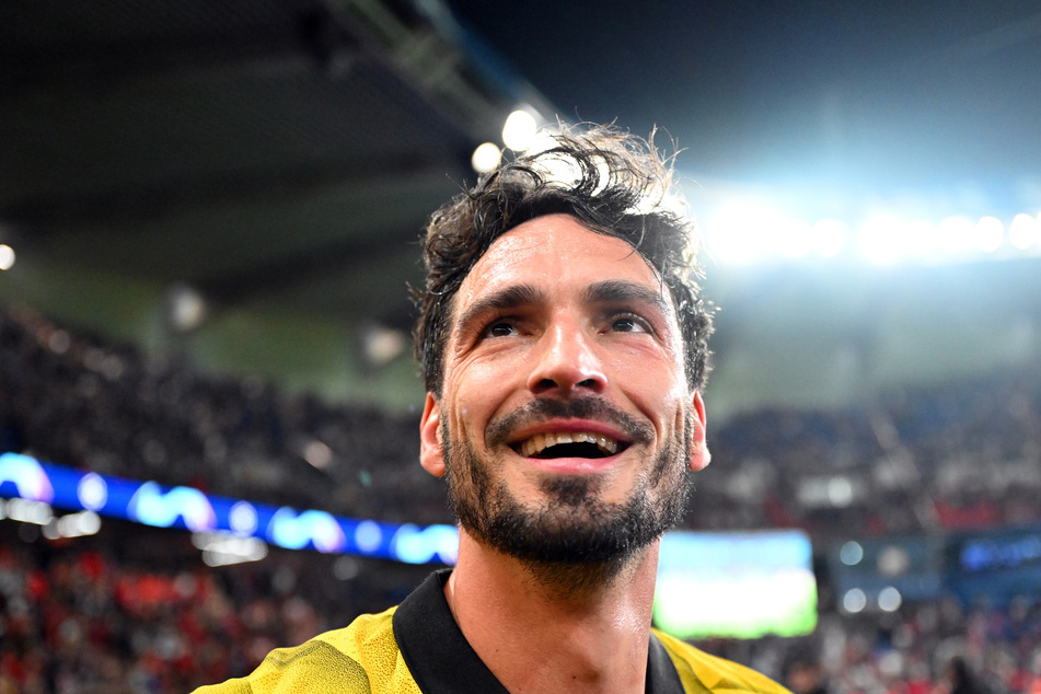 Wie geht es weiter für Mats Hummels (35)? Der deutsche Weltmeister hat noch keine Entscheidung gefällt.