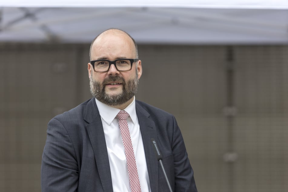 Finanzminister Christian Piwarz (49, CDU) setzt jetzt auf KI beim Eintreiben von Steuern.