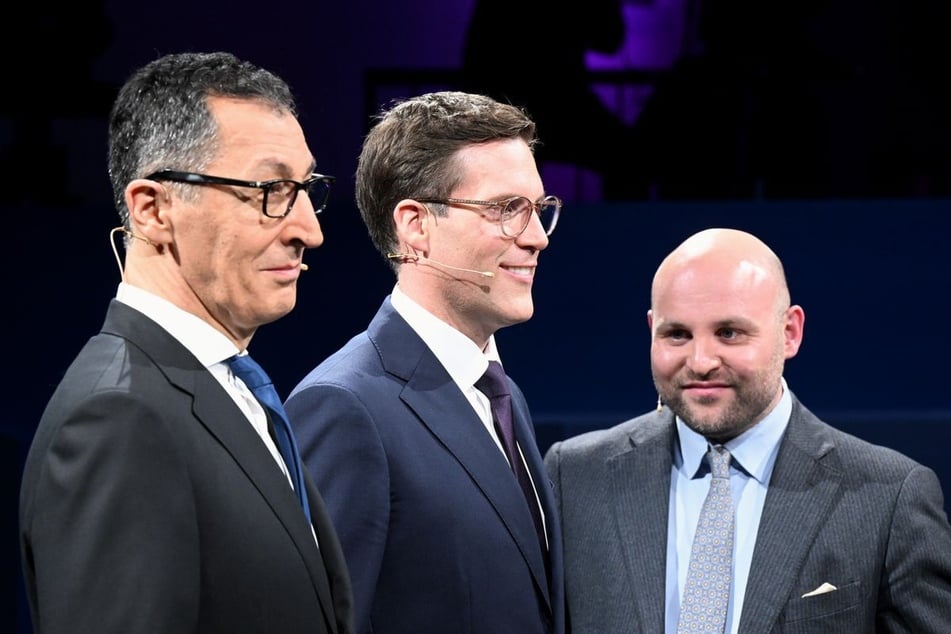 Cem Özdemir (60, Grüne, v.l.), Manuel Hagel (37, CDU) und Markus Frohnmaier (34, AfD) wollen Ministerpräsident werden. Das große TV-Triell fand am Dienstag statt.