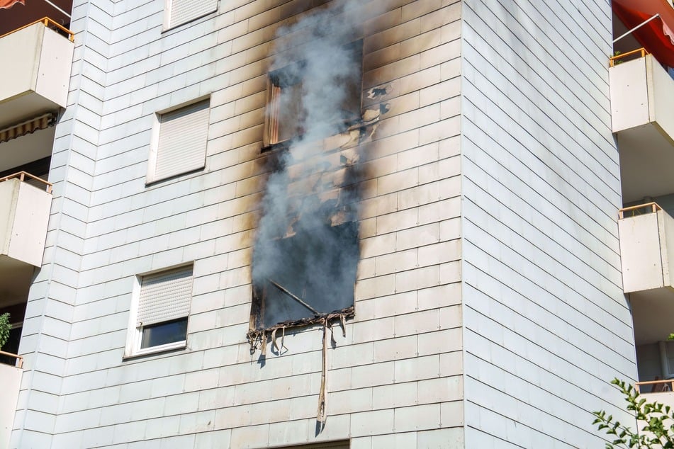 Die Wohnung am Schützenweg in Böblingen brannte am Freitag vollständig aus.