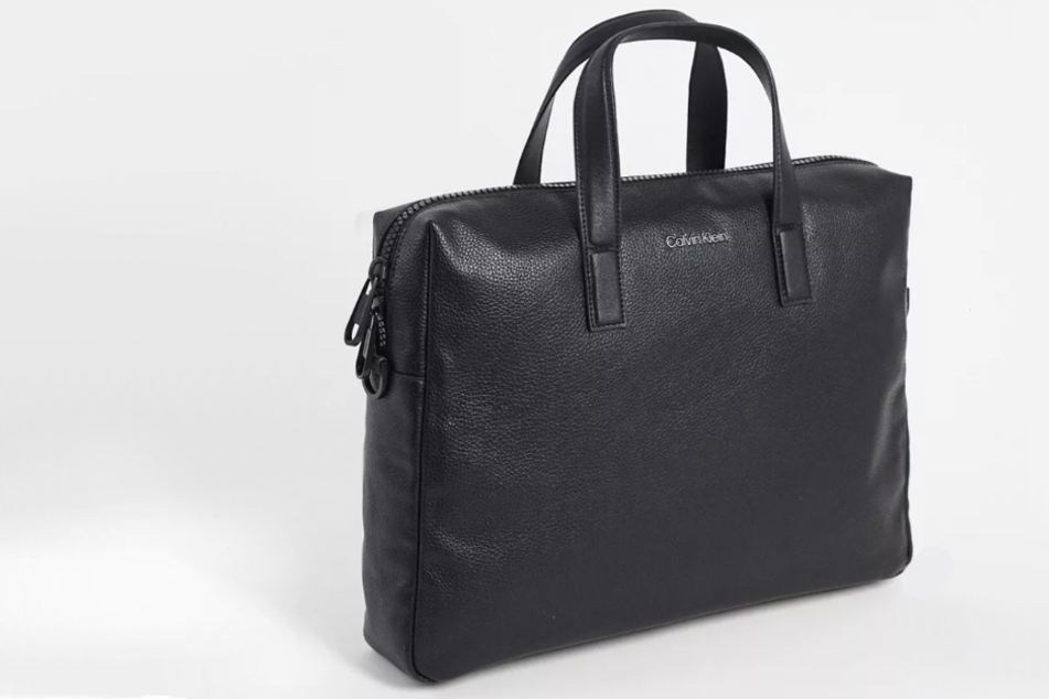 Diese elegante Laptop-Tasche für Damen gibt es im Onlineshop von ASOS.