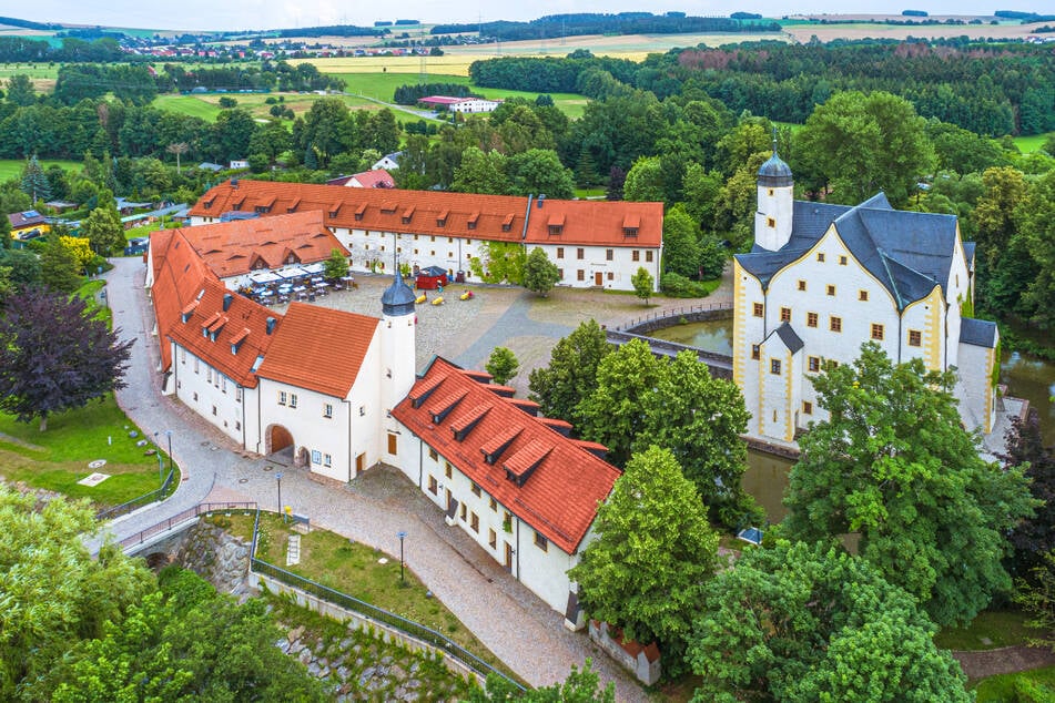 Jetzt am Gewinnspiel teilnehmen und eine Auszeit im Schlosshotel Klaffenbach sichern.