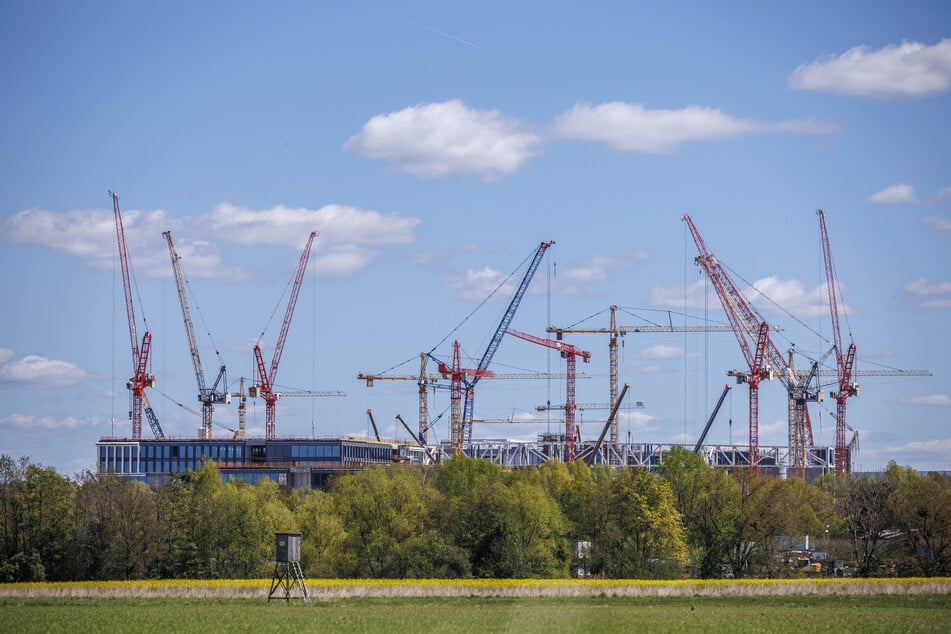Die ESMC-Großbaustelle im Dresdner Norden macht weiter riesige Fortschritte.