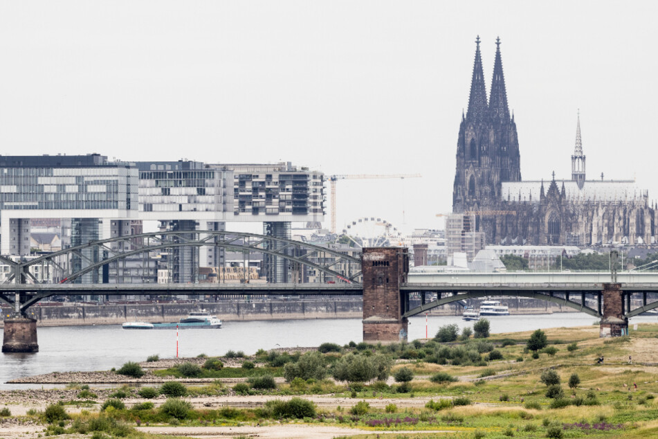 In Köln werden die Tage sämtliche Hitzerekorde gebrochen - an der Station Köln/Bonn dürfte der Rekord um mindestens zwei Hitzetage ausgebaut werden.