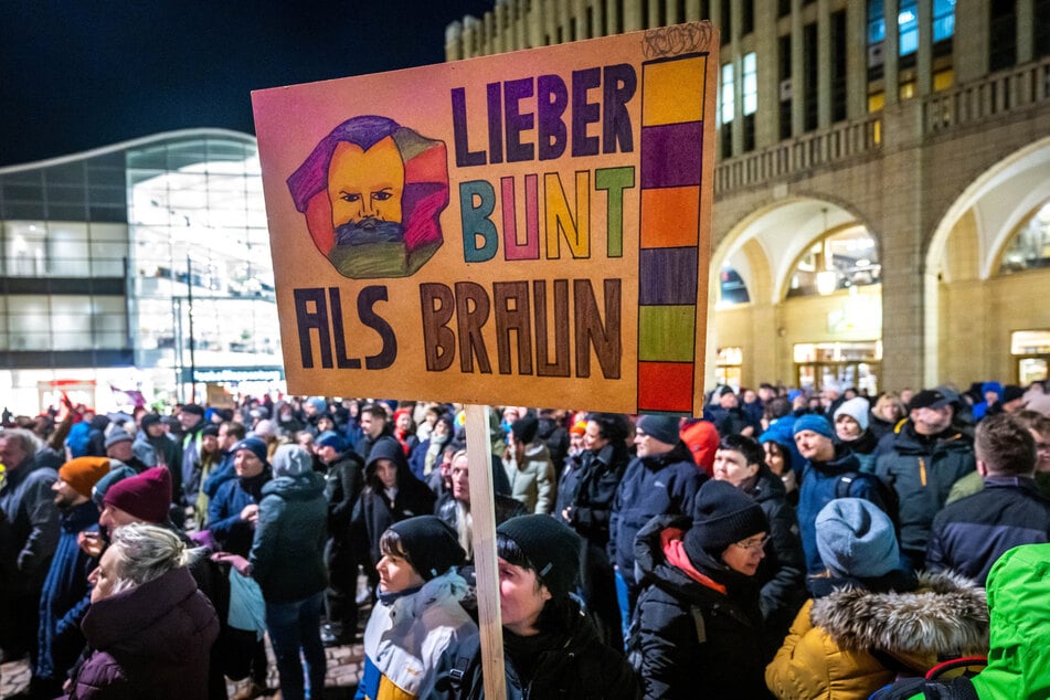 Im Januar hatten 12.000 Menschen auf dem Chemnitzer Neumarkt gegen Rechts demonstriert.