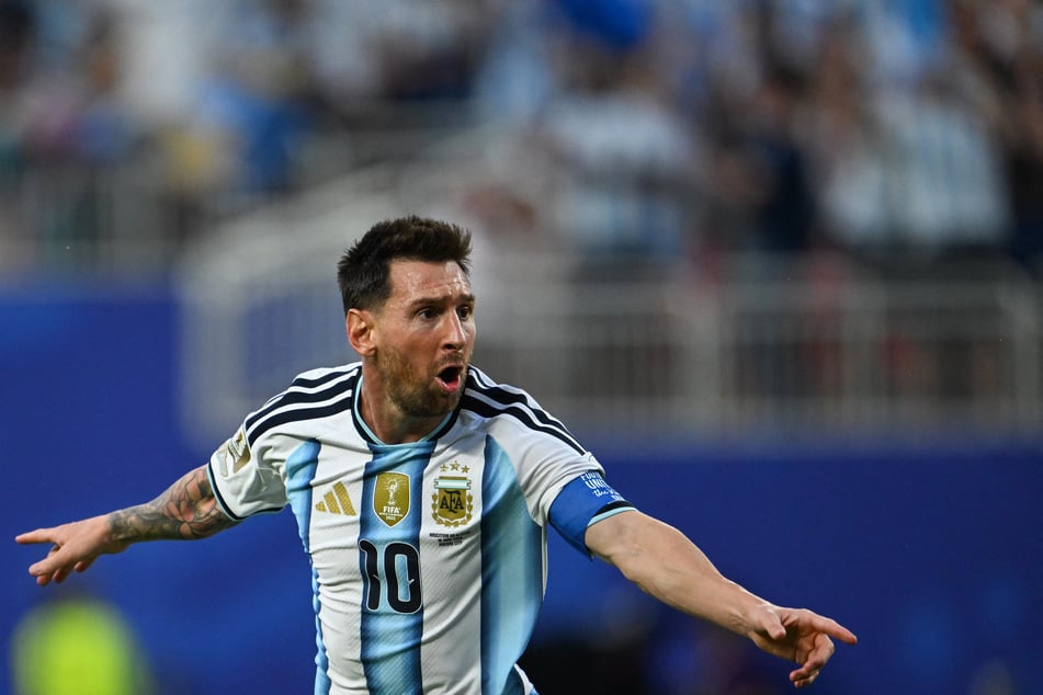 Bei Fußball-Ikone Lionel Messi (38) war nach dem Gala-Auftritt zunächst keine Freude zu erkennen, im Gegenteil.