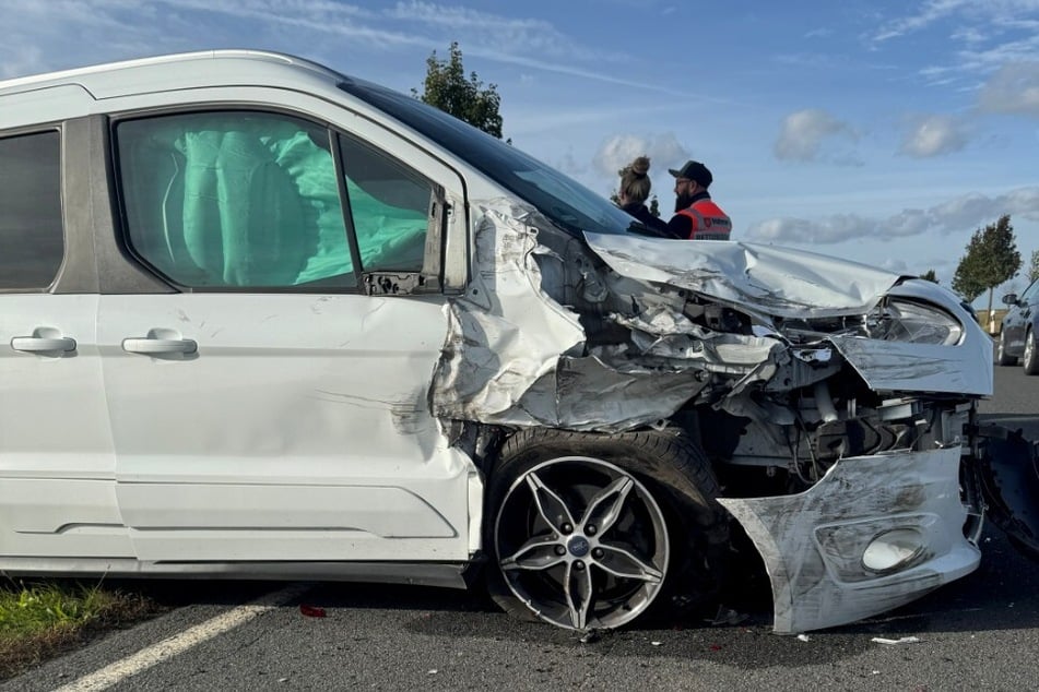 In Ditfurt krachte ein Ford in einen Dacia.
