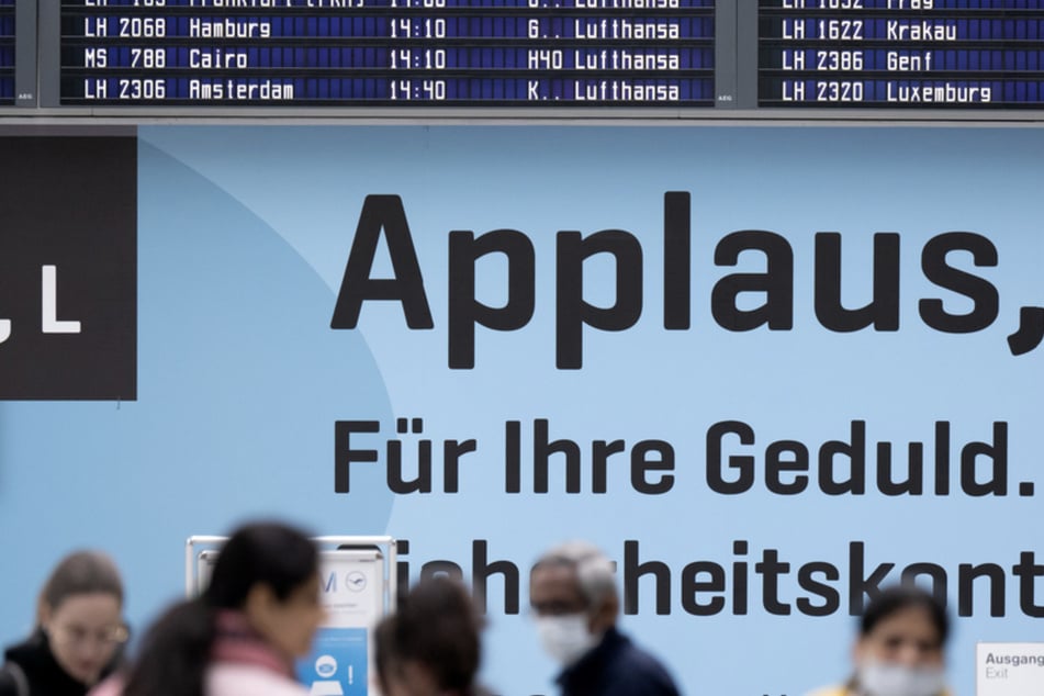 Am Münchner Flughafen müssen am Sonntag und Montag mit erheblichen Einschränkungen gerechnet werden.