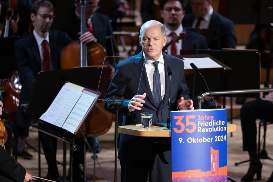 Bundeskanzler Olaf Scholz (66, SPD) sprach am Mittwoch im Gewandhaus Leipzig.