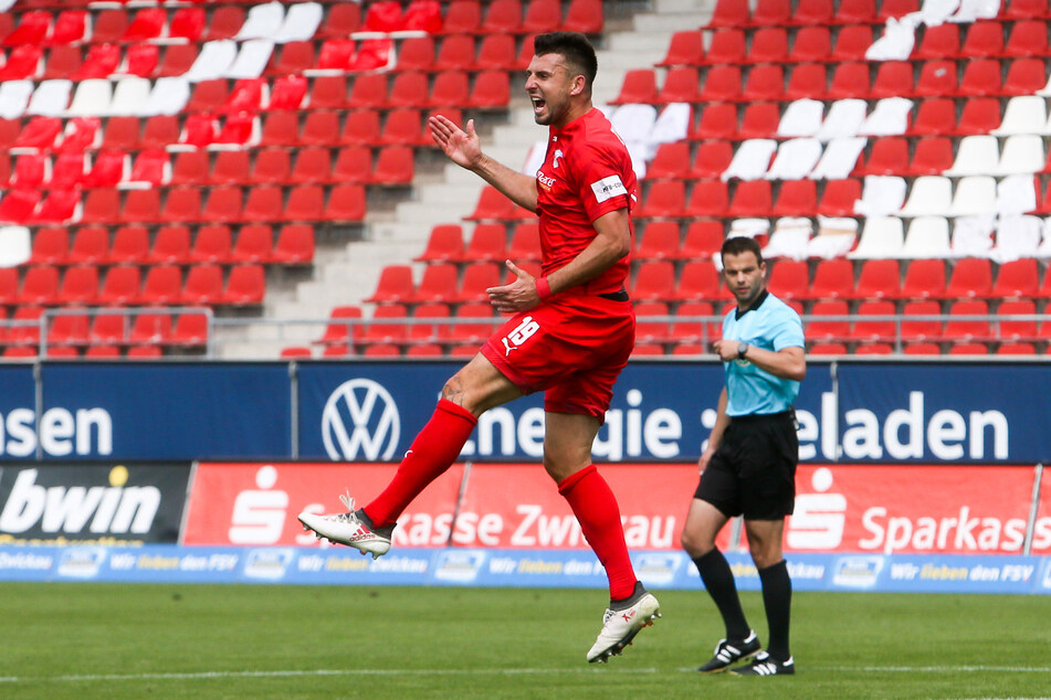 So jubelte FSV-Kicker Davy Frick nach seinem Treffer.