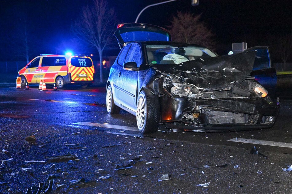 Auf der S38 bei Güldengossa ist es in der Nacht zu Samstag zu einem schweren Unfall gekommen.