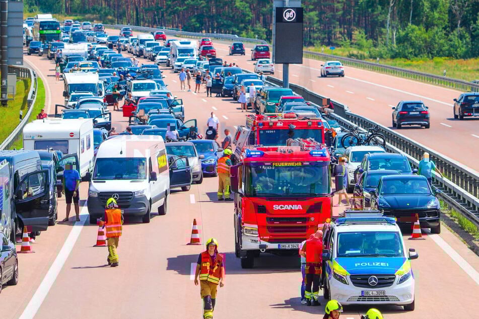 Die A24 war für circa eine Stunde kurz hinter dem Dreieck Havelland in Fahrtrichtung Hamburg gesperrt.