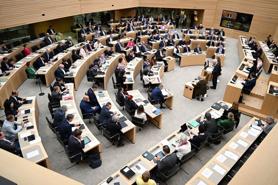 Im Landtag in Stuttgart werden wichtige Debatten geführt und politische Entscheidungen getroffen.