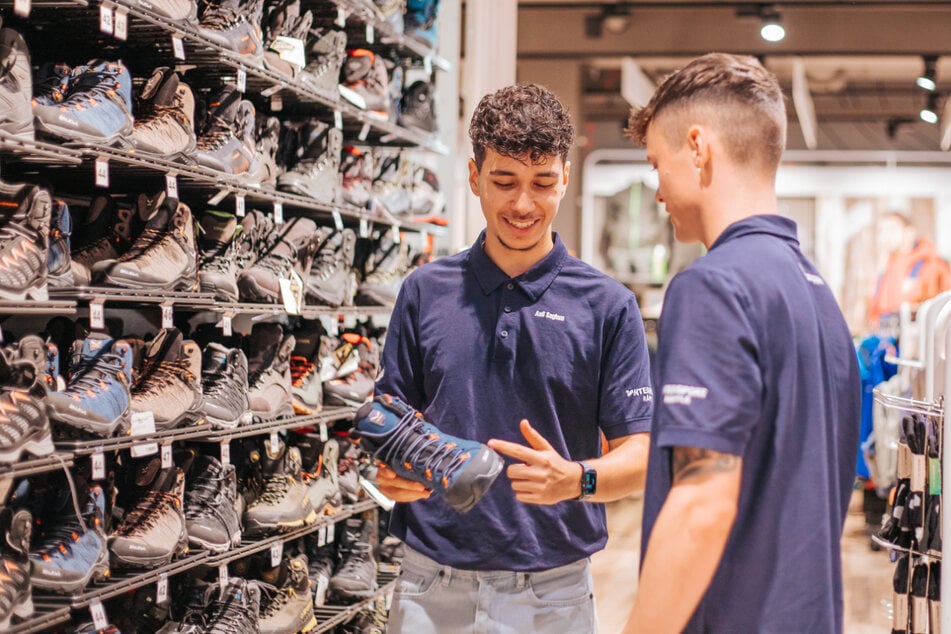 Die Berater bei INTERSPORT helfen Dir, das passende Produkt zu finden.