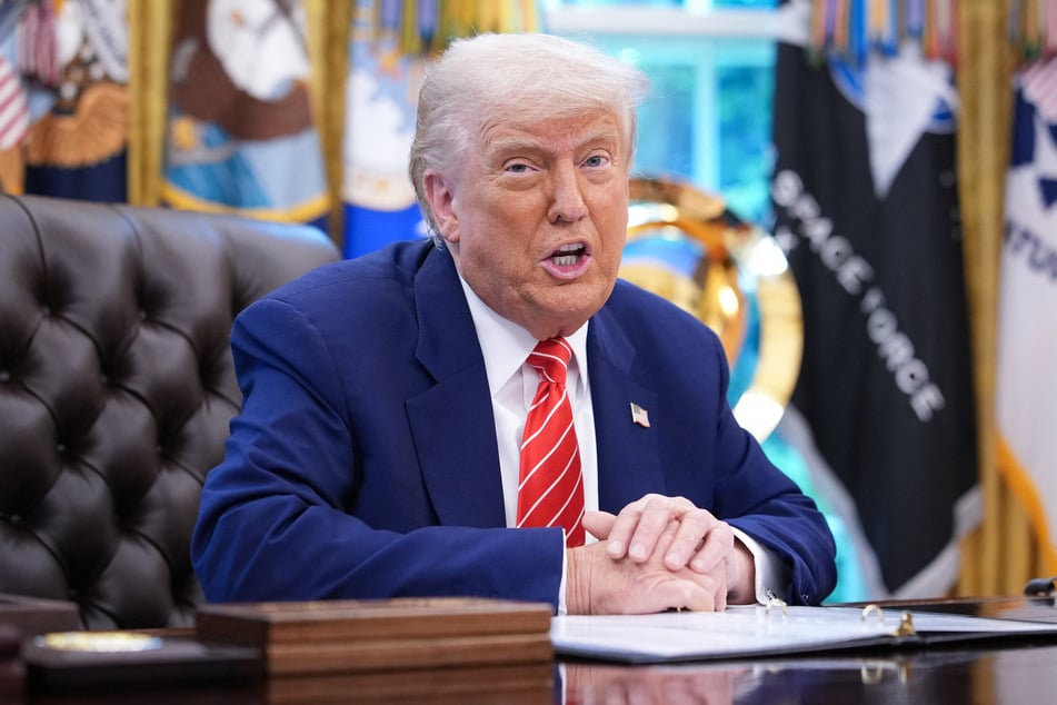 Donald Trump (78) ist überzeugt, dass Joe Bidens Mitarbeiter in seinem Namen wichtige Dokumente unterschrieben haben.