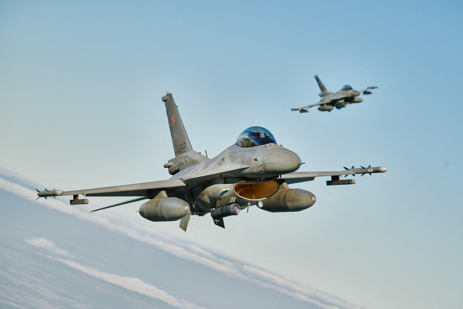 Die Ukraine könnte nach dem Okay der USA schon bald F-16 Jets von Nato-Staaten, wie Polen erhalten.