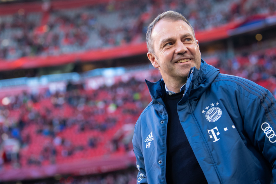 Bayern-Coach Hansi Flick bereitet seine Mannschaft auf den 26. Spieltag in Berlin vor. (Archiv)
