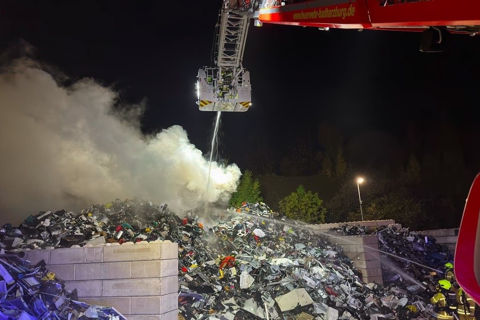 Auf einem Recyclinghof in Bad Harzburg war in der Nacht ein Feuer ausgebrochen.