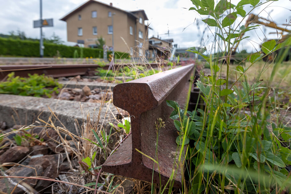 Viele Gemeinden auch im Erzgebirge stehen - bahntechnisch - auf dem Abstellgleis.