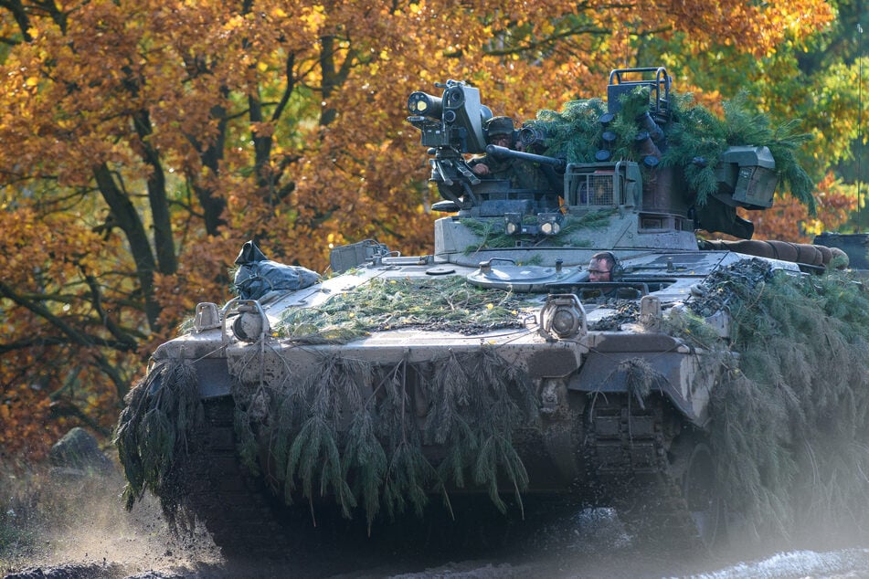 Auf dem Übungsplatz der Bundeswehr in der Altmark ist ein Feuer ausgebrochen. (Symbolbild)