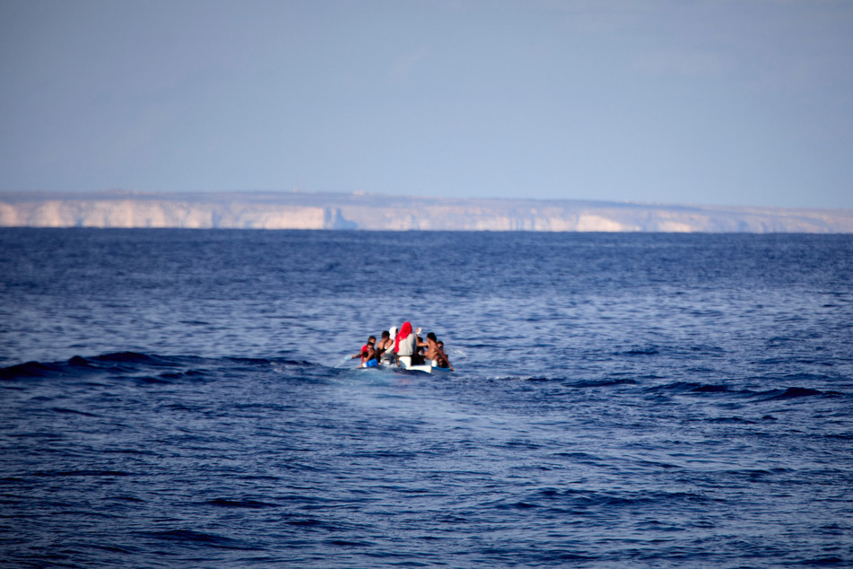 Migranten aus Nordafrika geraten auf dem Mittelmeer immer wieder in Seenot. (Symbolbild)