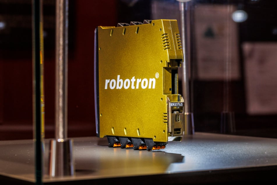 Dieses Stück Robotron-Hardware überwacht mit seinen Sensoren industrielle Abläufe.