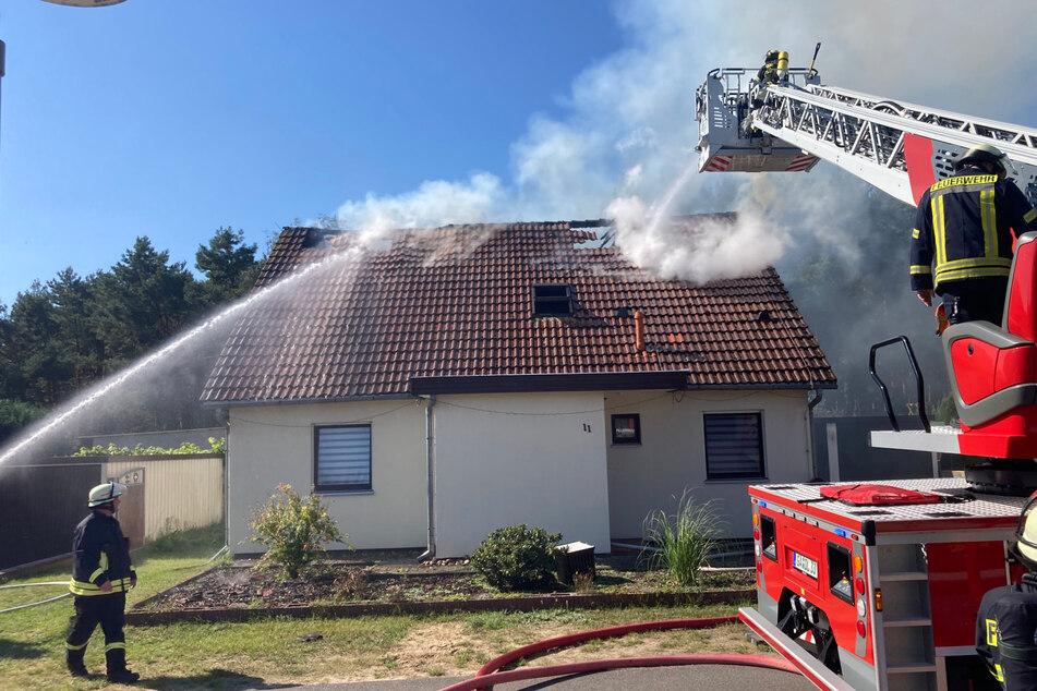 Hausbrand in der Altmark: Junge Familie entgeht den Flammen