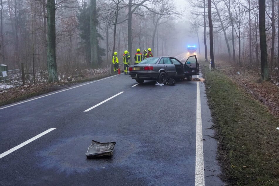 Rettungsdienst, Feuerwehr und Polizei waren auf der B97 im Einsatz.