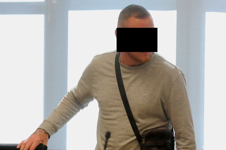 Andreas M. (35) wurde während des Verfahrens wieder aus der U-Haft entlassen. Nun wurde der Haftbefehl gegen ihn ganz aufgehoben und er bekam Bewährung.