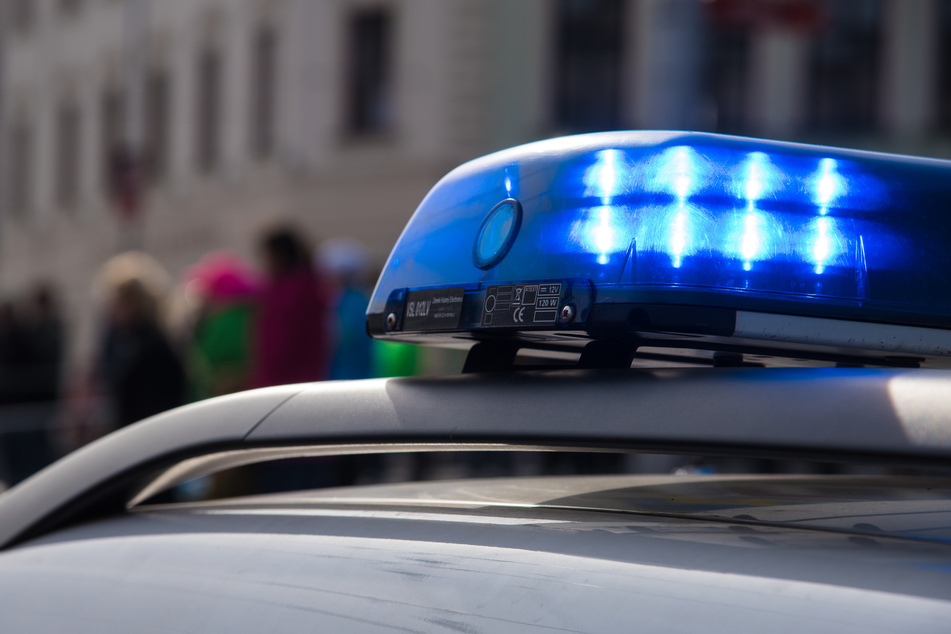 Polizeieinsatz in der Gemeinschaftsunterkunft für Asylsuchende in Striegistal. (Symbolbild)