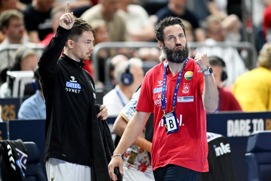 SCM-Trainer Bennet Wiegert (43, r.) hofft auf eine erfolgreiche Saison.