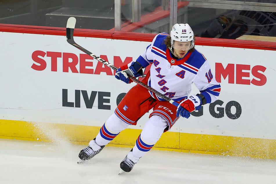Rangers left wing Artemi Panarin had two goals and an assist in the win over the Devils on Thursday night