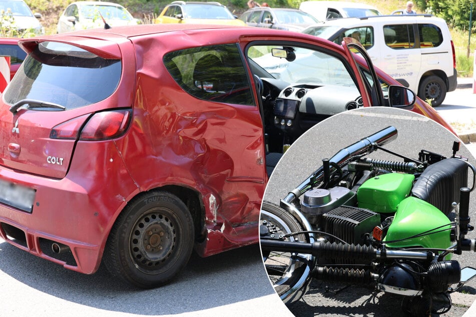 Mitsubishi und MZ zusammengestoßen: Mehrere Verletzte bei Unfall im Erzgebirge