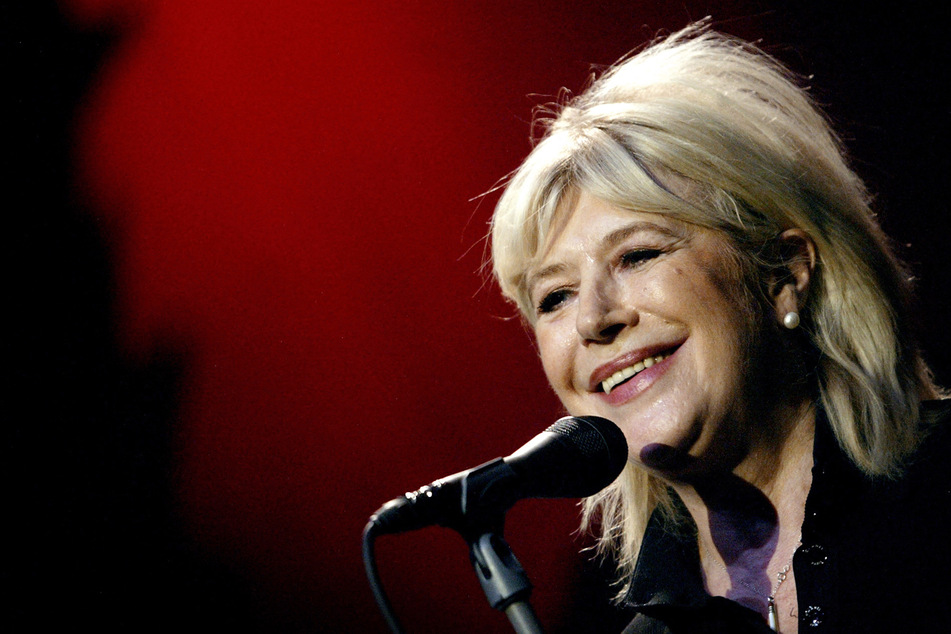 British singer and actor Marianne Faithfull, best known for her hit song As Tears Go By, has died at the age of 78, a spokesperson said on Thursday.