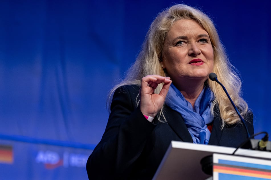Ausgangssperre für jugendliche Straftäter? AfD-Spitzenkandidatin Brinker hat knallharte Pläne