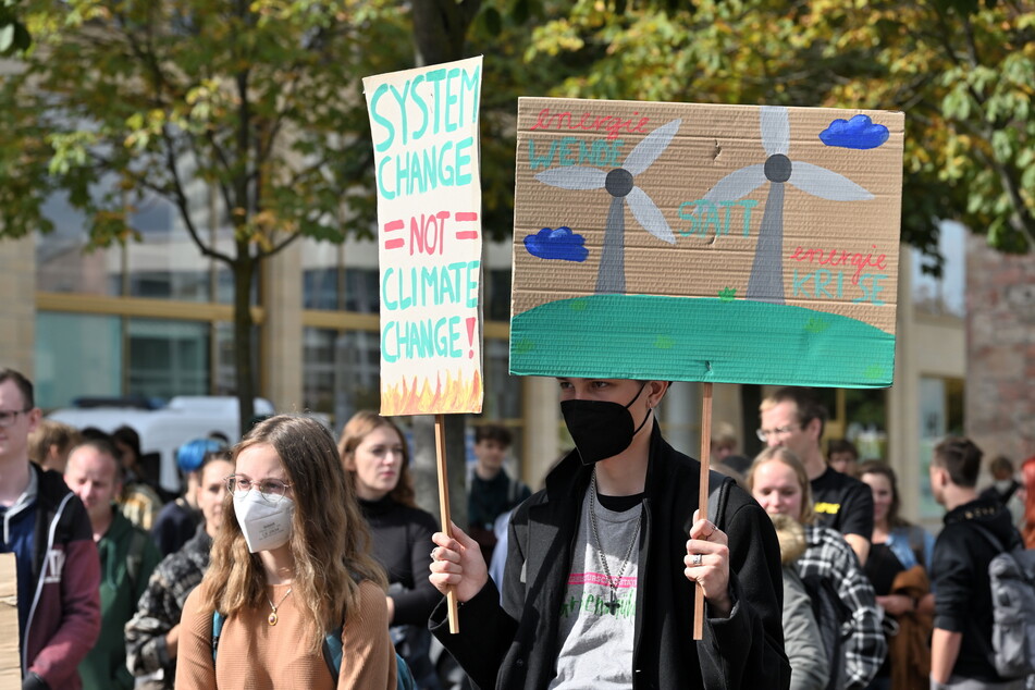 Junge Menschen demonstrieren immer wieder für eine bessere Klimapolitik. Bisher mit wenig Erfolg.