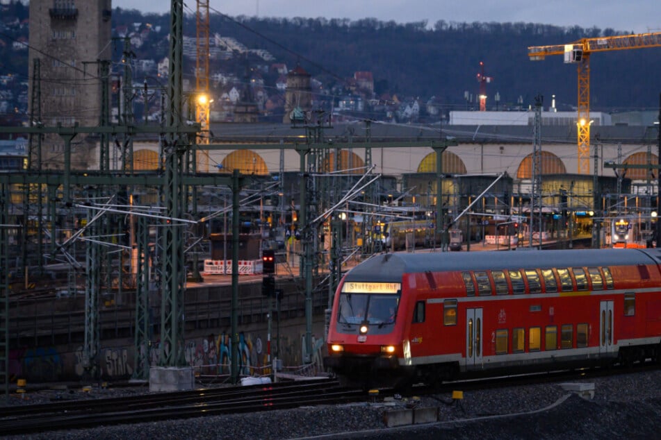 Bahnreisende aufgepasst: Auf diesen 10 Strecken bekommt Ihr Geld zurück!