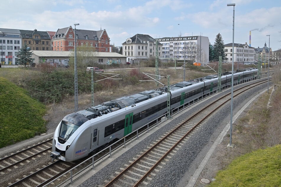 Auch die Mitteldeutsche Regiobahn (MRB) setzt am Wochenende mehr Züge ein.