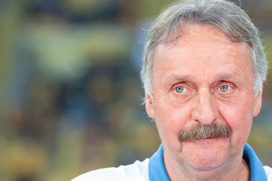 Neururer fällt vernichtendes Urteil über DFB-Team und zählt Bundestrainer Flick an