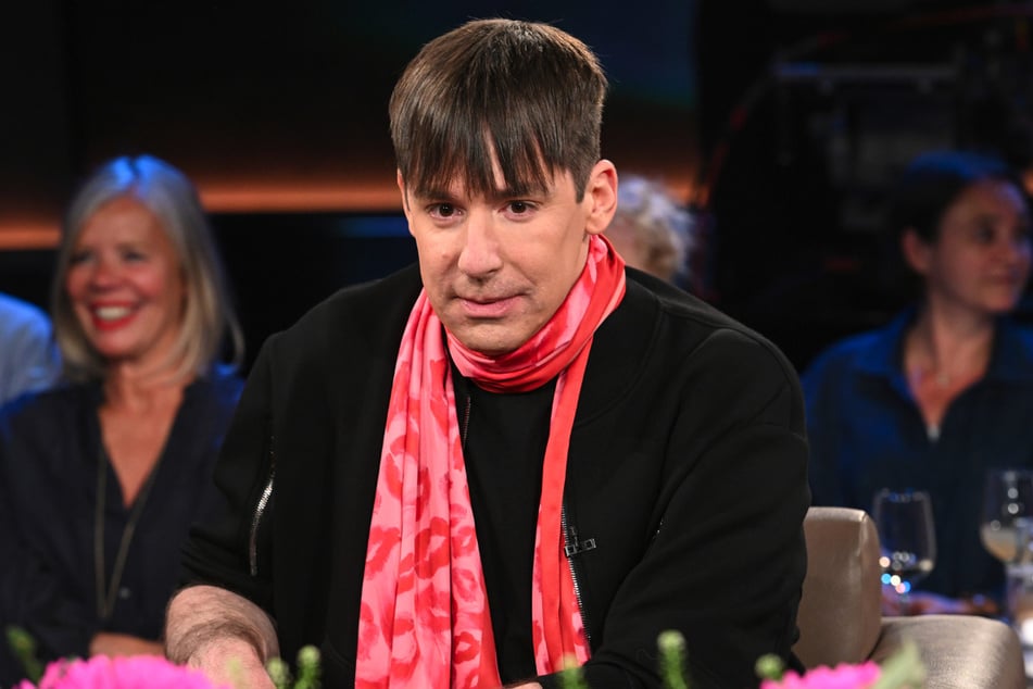 Mode-Designer Kilian Kerner (46) hat vor Shows ein ungewöhnliches Ritual.
