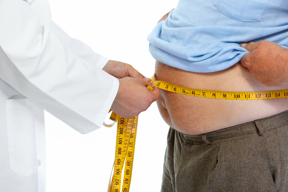 Immer mehr Menschen in Deutschland sind einer Studie zufolge fettleibig. (Symbolbild)