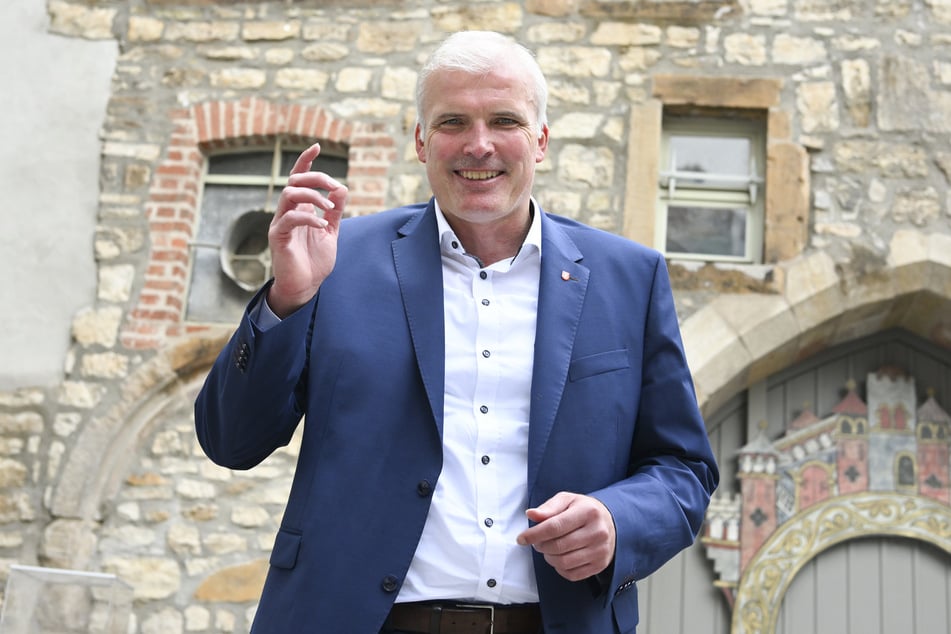 Amtsinhaber Andreas Bausewein (50, SPD) möchte erneut Oberbürgermeister von Erfurt werden. Für sein Vorhaben bekommt er Unterstützung von der FDP.