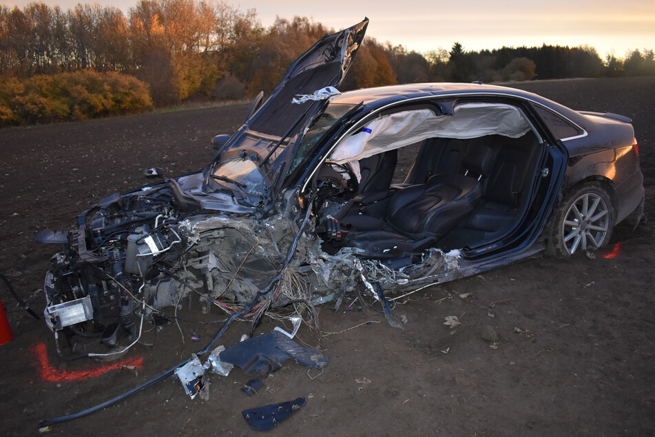 Im Landkreis Harz war ein Audi frontal mit einem Renault kollidiert.