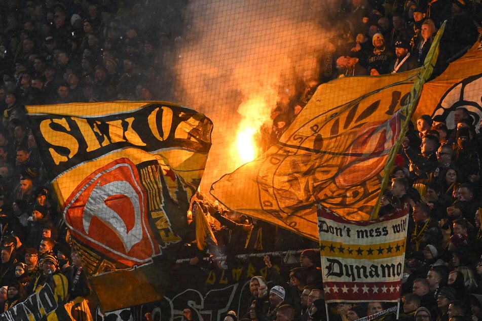 Immer wieder bekam Dynamo Dresden in der abgelaufenen Saison Strafen für Pyrotechnik aufgebrummt.