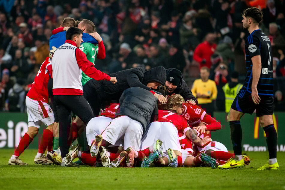 Macht Cottbus heute Abend die Herbstmeisterschaft klar?