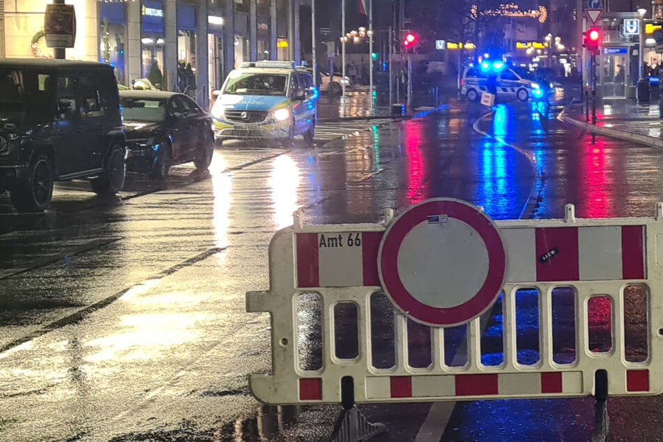 Wegen "abstrakter Bedrohungslage": Düsseldorfer Polizei räumt Weihnachtsmärkte
